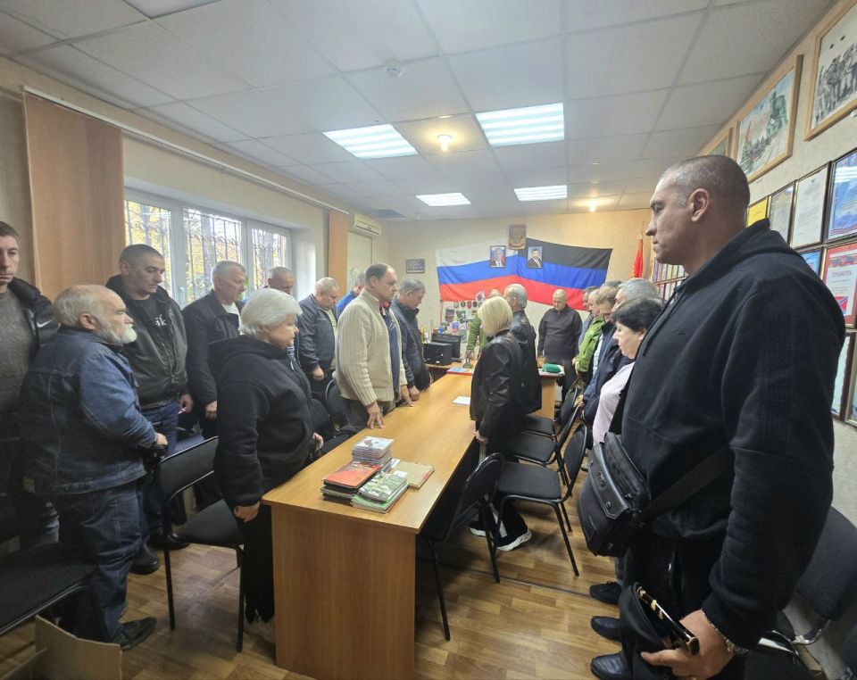 Дмитрий Огилец: 18 октября 2025 года состоялось очередное расширенное правление Макеевской городской организации Общероссийской общественной организации «Российский Союз ветеранов Афганистана и специальных военных операций». Дмитрий Огилец: 18 октября 2025 года состоялось очередное расширенное правление Макеевской городской организации Общероссийской общественной организации «Российский Союз ветеранов Афганистана и специальных военных операций».
