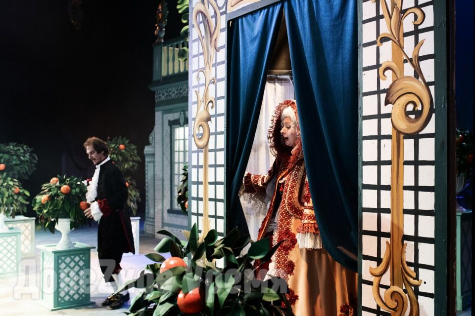 Юмор и легкость, которые заставят задуматься: в Донбасс Опере прошла премьера «Свадьбы Фигаро» Моцарта Юмор и легкость, которые заставят задуматься: в Донбасс Опере прошла премьера «Свадьбы Фигаро» Моцарта