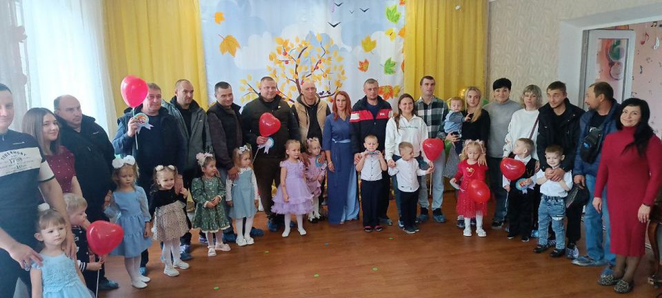 В третье воскресенье октября мы отмечаем замечательный праздник — День отца! В третье воскресенье октября мы отмечаем замечательный праздник — День отца!