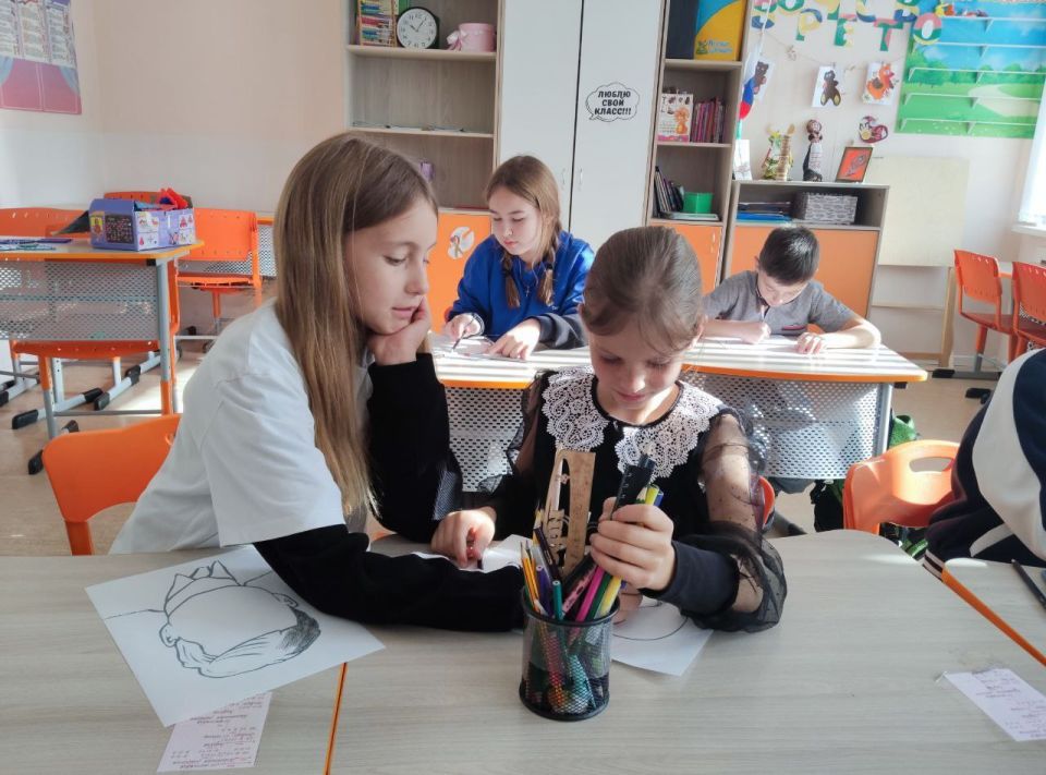 Спешим поздравить с праздником! Спешим поздравить с праздником!