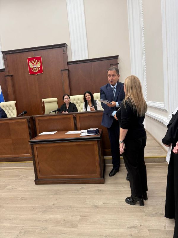 Состоялось торжественное принесение присяги судьи Состоялось торжественное принесение присяги судьи
