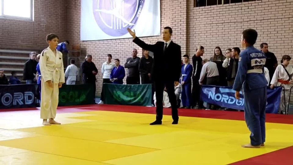 18 октября в столице Республики прошли республиканские соревнования по дзюдо среди юношей и девушек до 15 лет