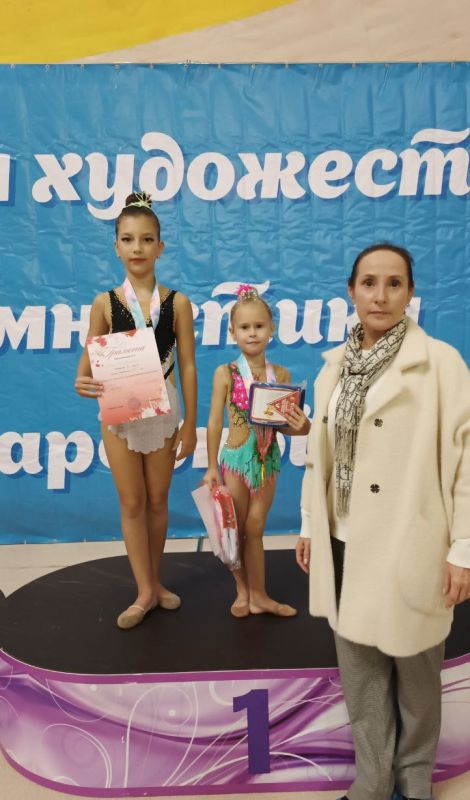 В течении трех дней в Донецке проходил Открытый турнир по художественной гимнастике "ГОРОД МИЛЛИОНА РОЗ" В течении трех дней в Донецке проходил Открытый турнир по художественной гимнастике "ГОРОД МИЛЛИОНА РОЗ"