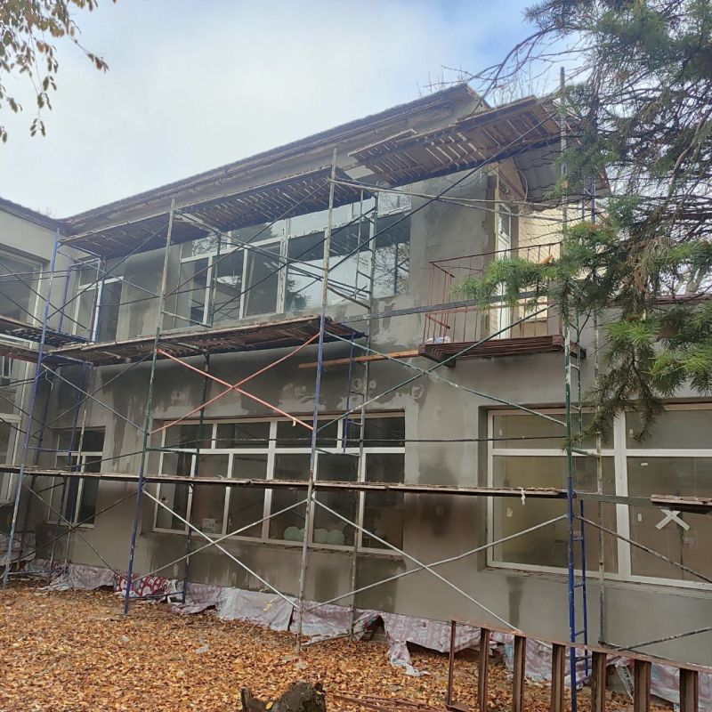 Олег Трофимов: В Старобешево капитально ремонтируют детский сад «Сказка» в рамках нацпроекта «Семья»