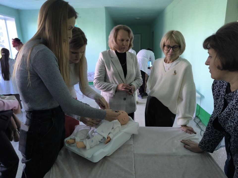 В Торезском медицинском колледже прошел День открытых дверей В Торезском медицинском колледже прошел День открытых дверей