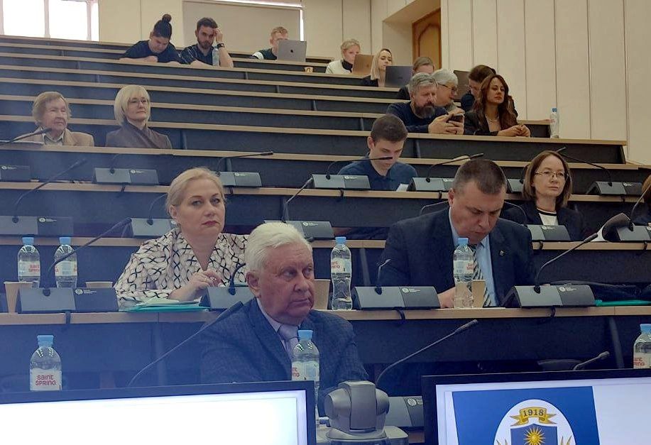 Ученые-экономисты ДонГУ приняли участие в заседании объединенного диссертационного совета по экономическим наукам Ученые-экономисты ДонГУ приняли участие в заседании объединенного диссертационного совета по экономическим наукам