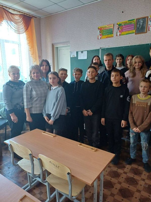 Полицейские провели профилактические беседы со школьниками Полицейские провели профилактические беседы со школьниками