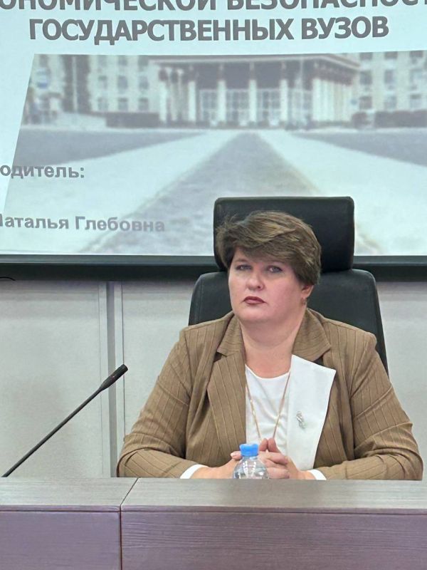 Ученые-экономисты ДонГУ приняли участие в заседании объединенного диссертационного совета по экономическим наукам Ученые-экономисты ДонГУ приняли участие в заседании объединенного диссертационного совета по экономическим наукам