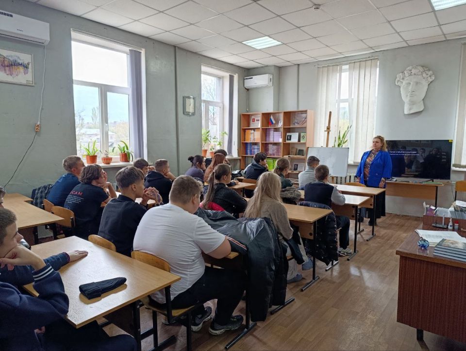 Республиканский день открытых дверей в Донецком художественном колледже Республиканский день открытых дверей в Донецком художественном колледже