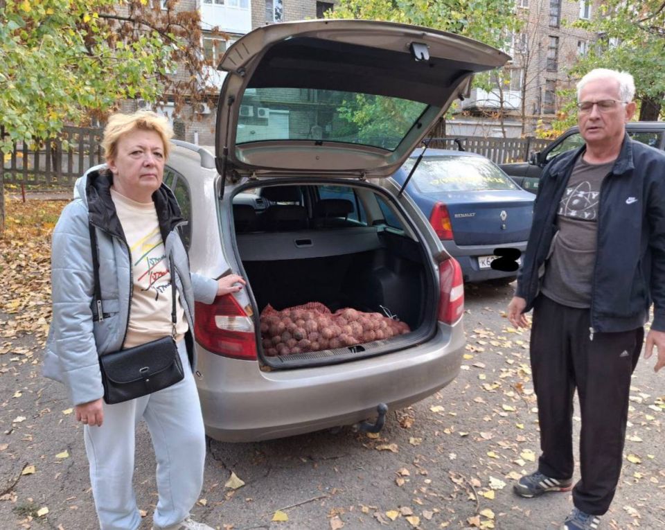 Традиционно День добрых дел по воскресеньям на складе КСВО ДНР Традиционно День добрых дел по воскресеньям на складе КСВО ДНР