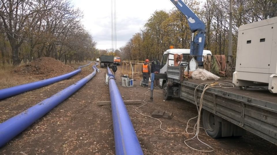 В Торезе заменят порядка 6 километров водопровода В Торезе заменят порядка 6 километров водопровода