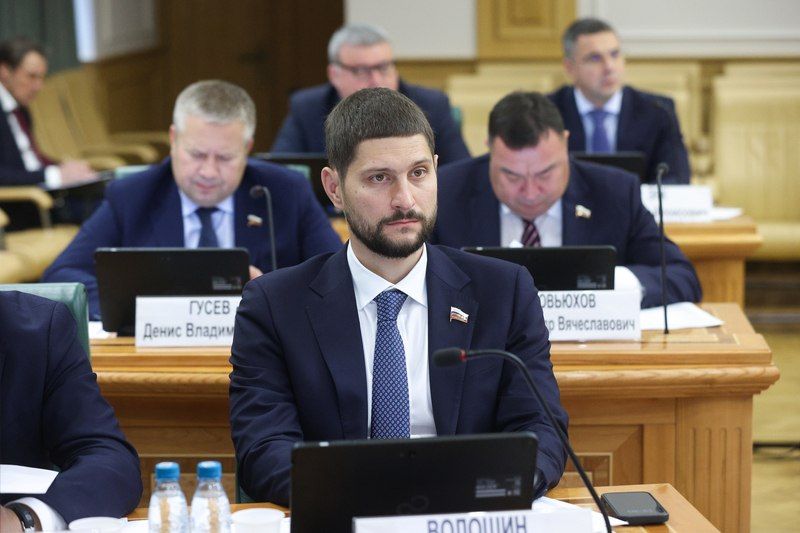 Александр Волошин: #работа_в_СФ. Также сегодня принял участие в расширенном заседании Комитета Совета Федерации по федеративному устройству, региональной политике, местному самоуправлению и делам Севера под... Александр Волошин: #работа_в_СФ. Также сегодня принял участие в расширенном заседании Комитета Совета Федерации по федеративному устройству, региональной политике, местному самоуправлению и делам Севера под...