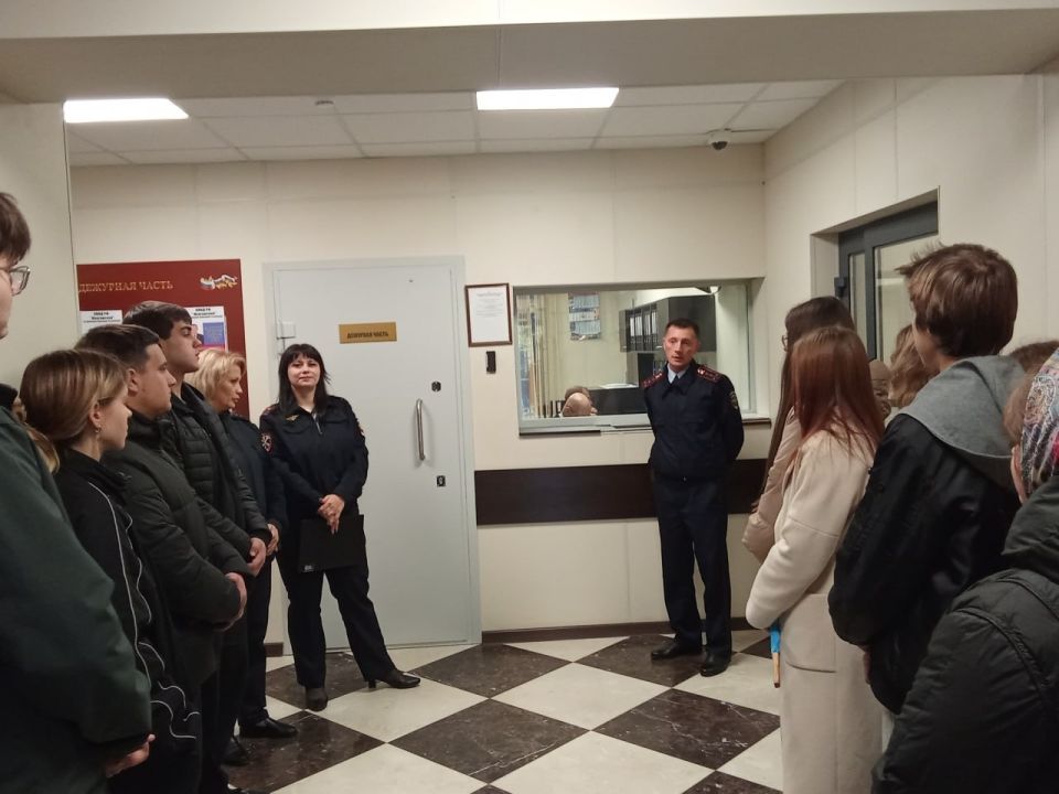 12345В ОМВД России «Мангушский» состоялся День открытых дверей 12345В ОМВД России «Мангушский» состоялся День открытых дверей