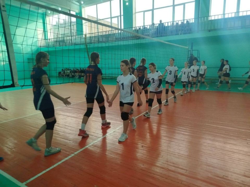 Первенство Республики по волейболу среди девушек Первенство Республики по волейболу среди девушек