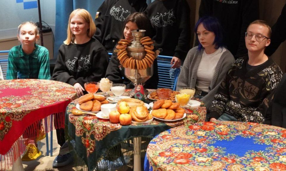 В Доме молодежи прошла лекция-презентация ко Дню русской кухни В Доме молодежи прошла лекция-презентация ко Дню русской кухни