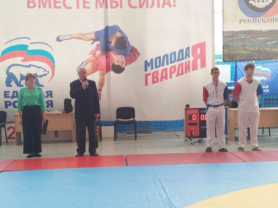 Александр Шатов: В Шахтерском спортивном комплексе "Олимп" прошли соревнования по самбо Александр Шатов: В Шахтерском спортивном комплексе "Олимп" прошли соревнования по самбо