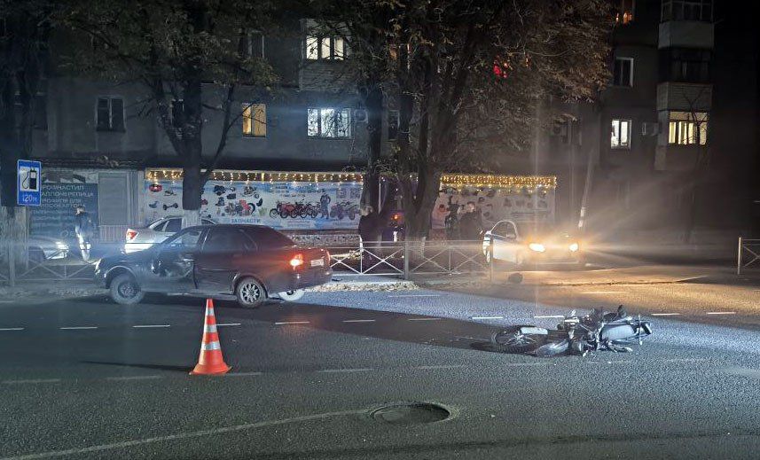 Нарушение правил проезда перекрёстков стало причиной серии ДТП с пострадавшими Нарушение правил проезда перекрёстков стало причиной серии ДТП с пострадавшими