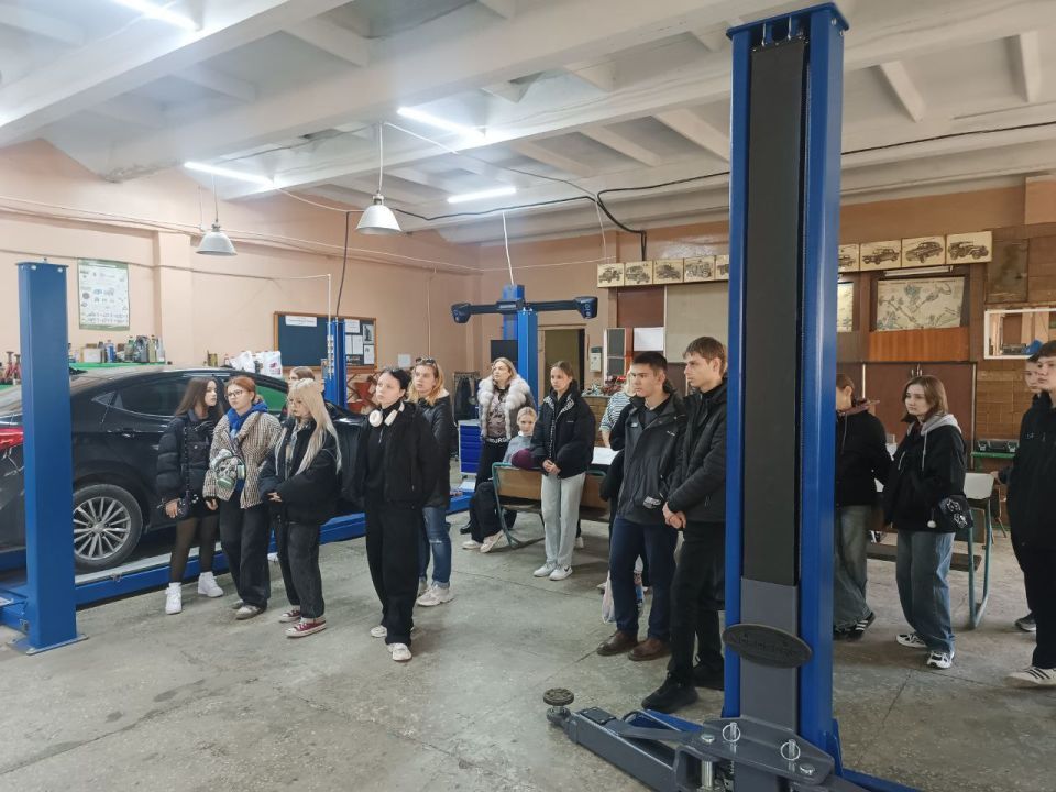 Олег Трофимов: Более 3000 школьников и родителей приняли участие в Едином дне открытых дверей в ДНР Олег Трофимов: Более 3000 школьников и родителей приняли участие в Едином дне открытых дверей в ДНР