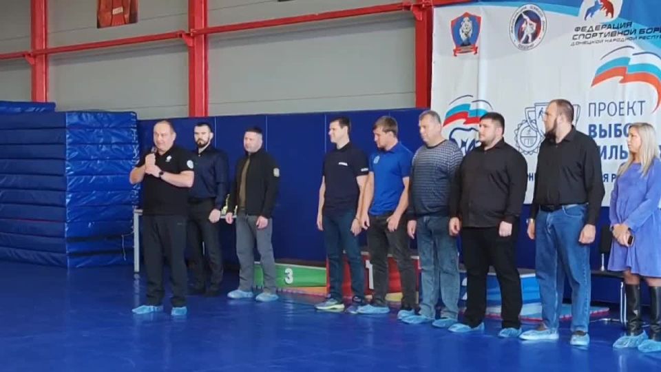 На выходных в Волновахе прошли соревнования по самбо