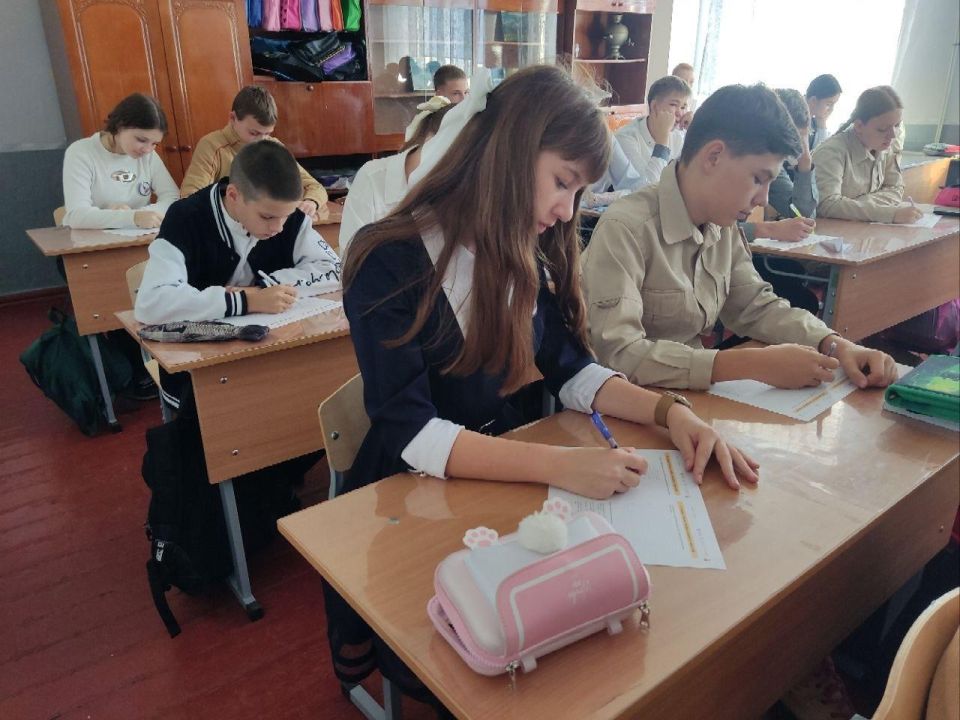 Александр Шатов: Разговоры о важном в школах Шахтерска Александр Шатов: Разговоры о важном в школах Шахтерска
