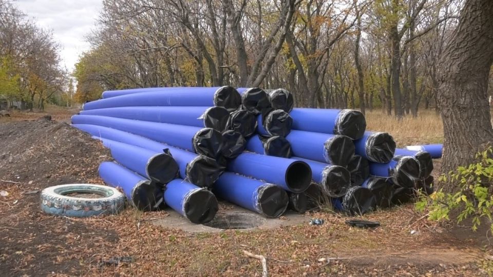 В Торезе заменят порядка 6 километров водопровода В Торезе заменят порядка 6 километров водопровода