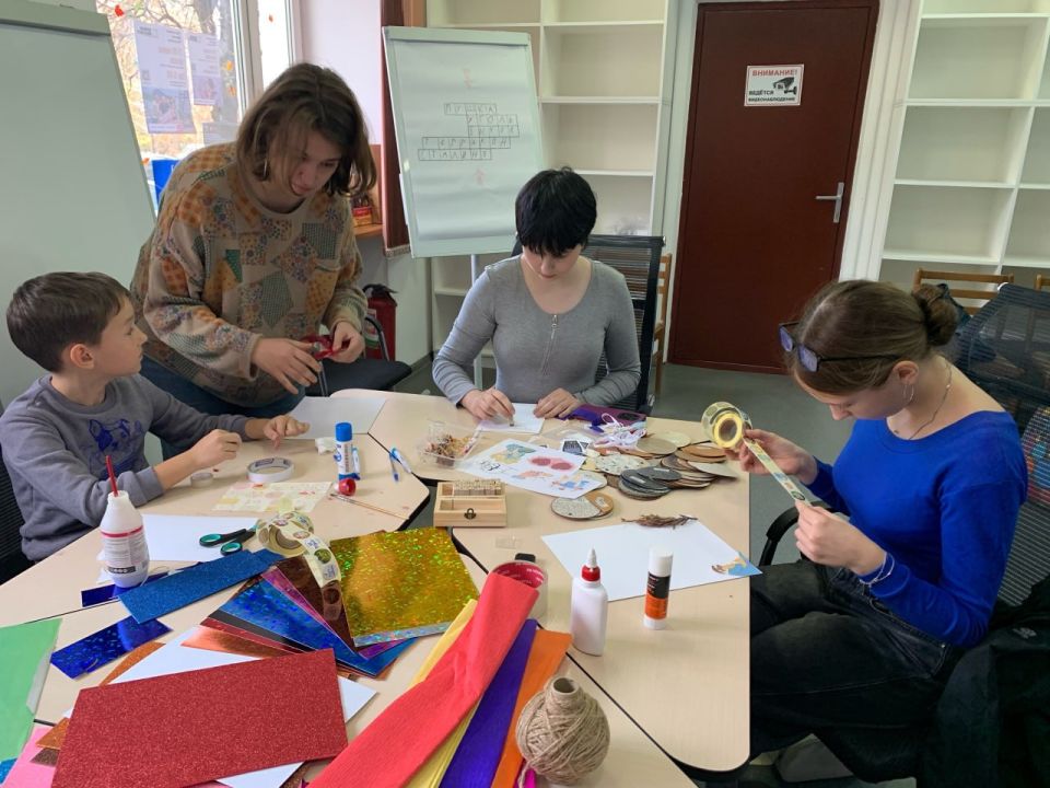 Семейный праздник «Отцы» в Донецкой республиканской библиотеке для молодежи Семейный праздник «Отцы» в Донецкой республиканской библиотеке для молодежи