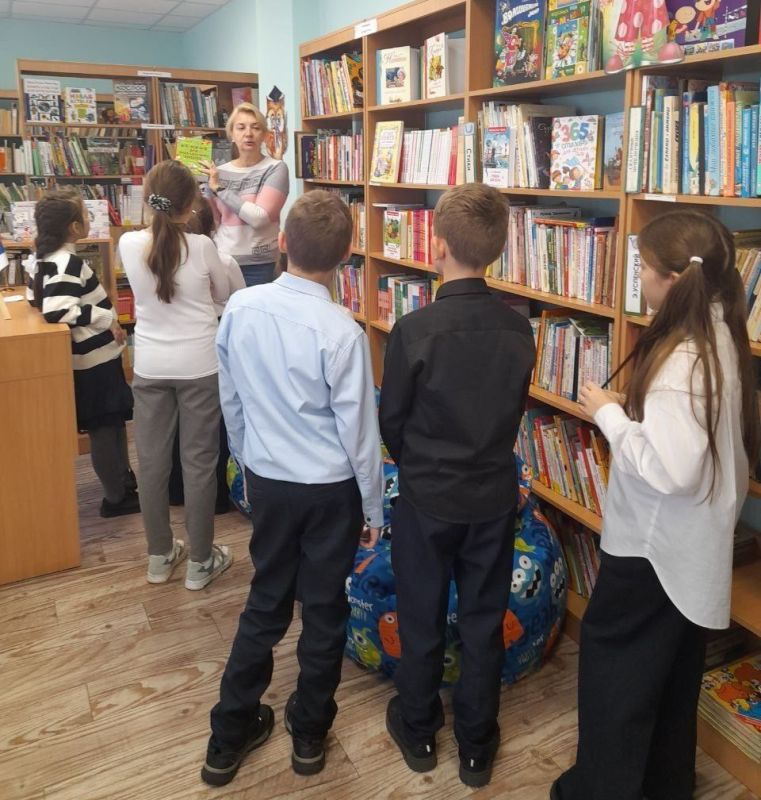 Библиотека, книжка, я – вместе верные друзья Библиотека, книжка, я – вместе верные друзья