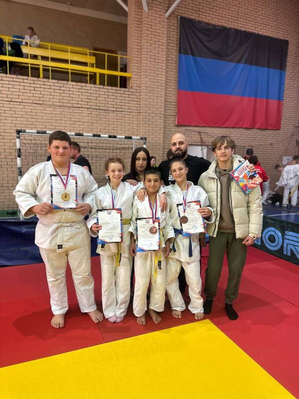 18 октября воспитанники МБУ ДО "Мангушская СШ" 18 октября воспитанники МБУ ДО "Мангушская СШ"