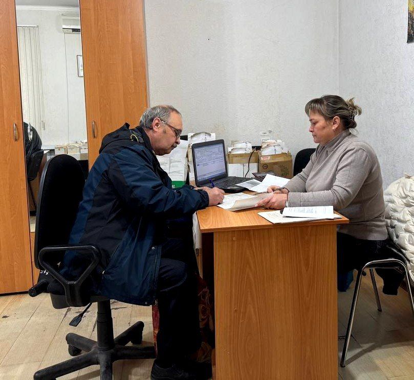 В Ждановке консультируют жителей по вопросам газоснабжения и газификации В Ждановке консультируют жителей по вопросам газоснабжения и газификации