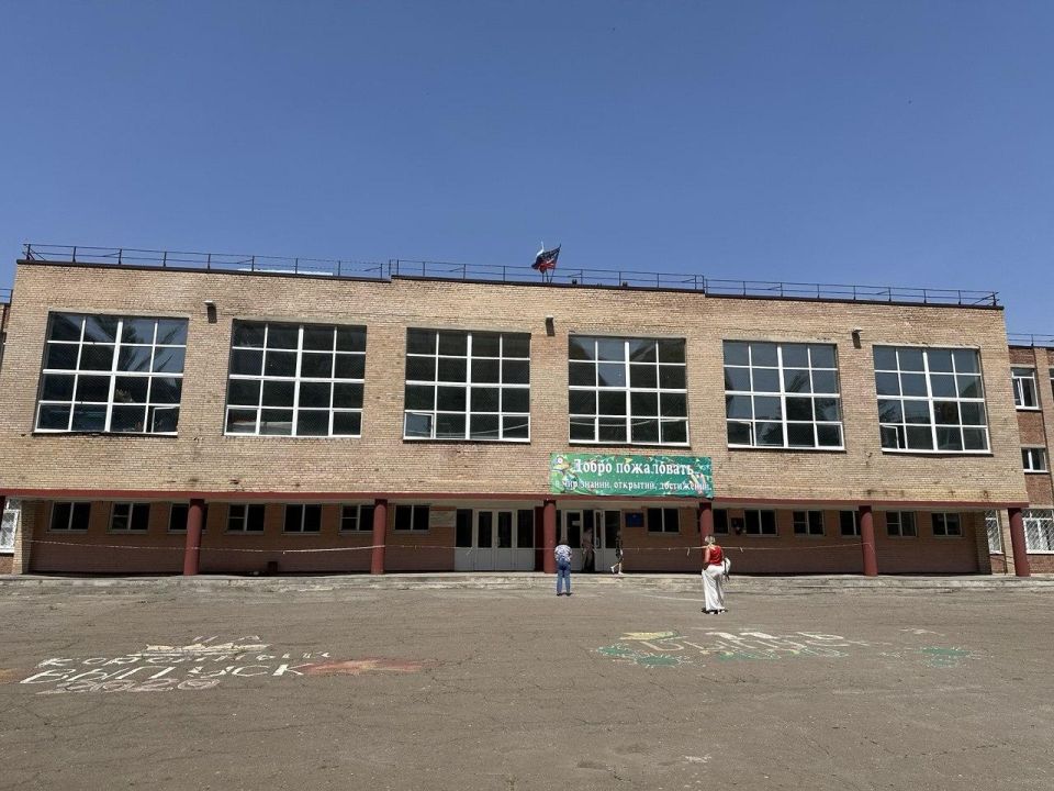 Подрядчики из Нижнего Новгорода заменят окна в Харцызской школе Подрядчики из Нижнего Новгорода заменят окна в Харцызской школе