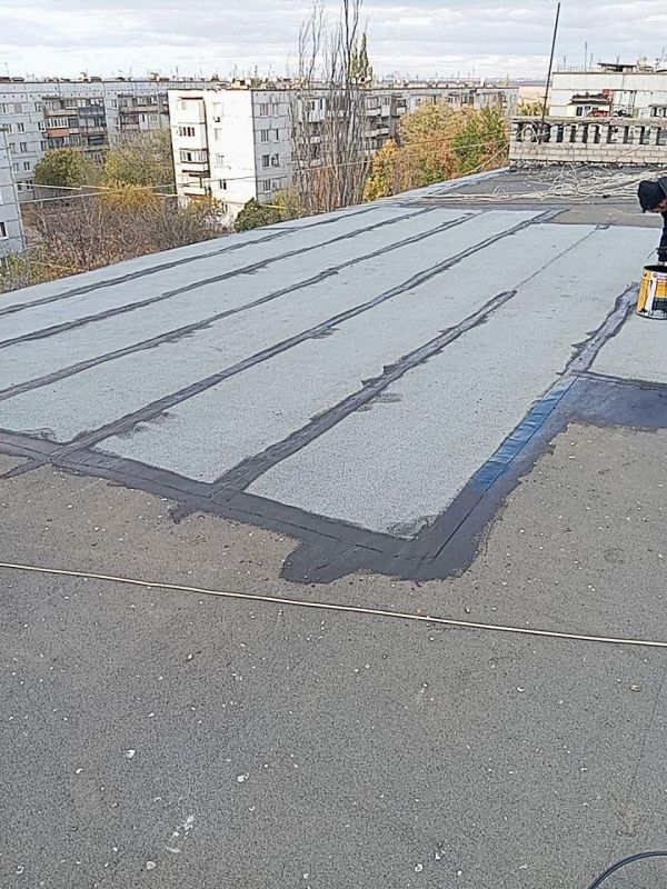 При поддержке Бурятии продолжается ремонт кровель домов в Старобешевском округе При поддержке Бурятии продолжается ремонт кровель домов в Старобешевском округе
