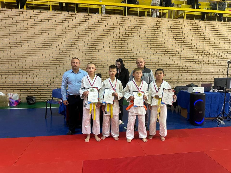 18 октября воспитанники МБУ ДО "Мангушская СШ" 18 октября воспитанники МБУ ДО "Мангушская СШ"