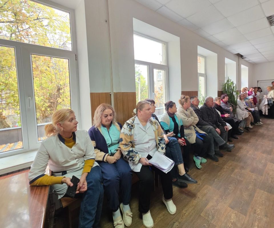 Татьяна Копылова: Сегодня, 21 октября, по поручению Главы Республики Дениса Пушилина и в рамках проекта "УПРАВДОМ", реализуемого партией "Единая Россия" Татьяна Копылова: Сегодня, 21 октября, по поручению Главы Республики Дениса Пушилина и в рамках проекта "УПРАВДОМ", реализуемого партией "Единая Россия"