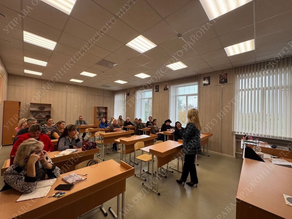 Первый заместитель руководителя Управы напомнил о необходимости верификации сим-карт "Феникс" Первый заместитель руководителя Управы напомнил о необходимости верификации сим-карт "Феникс"