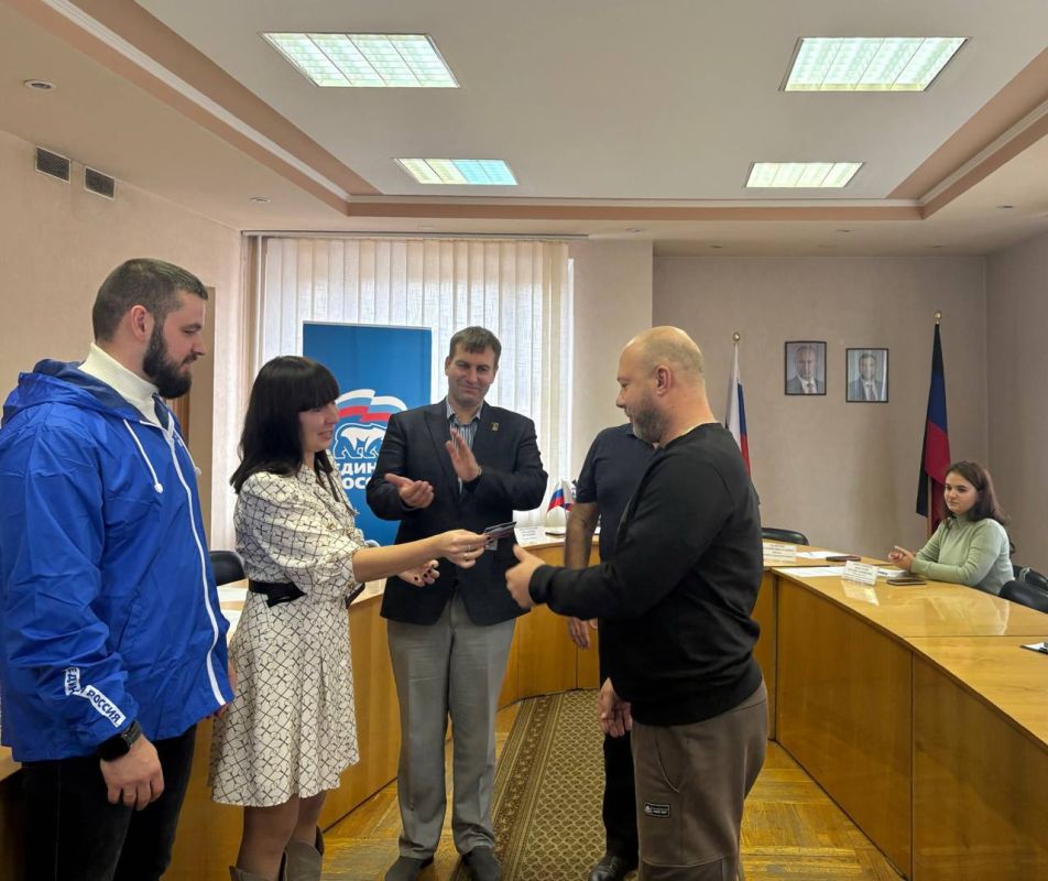 В Управе Ленинского внутригородского района состоялось собрание с секретарями первичных отделений партии «Единая Россия» В Управе Ленинского внутригородского района состоялось собрание с секретарями первичных отделений партии «Единая Россия»