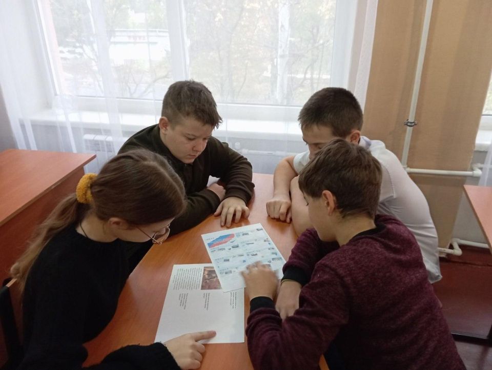 Александр Шатов: В школах Шахтерского округа прошли профориентационные занятия «Россия — мои горизонты» Александр Шатов: В школах Шахтерского округа прошли профориентационные занятия «Россия — мои горизонты»