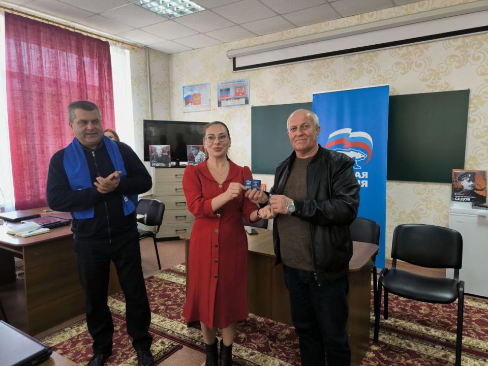 Встречи с трудовыми коллективами в Ленинском районе города Донецка продолжаются Встречи с трудовыми коллективами в Ленинском районе города Донецка продолжаются