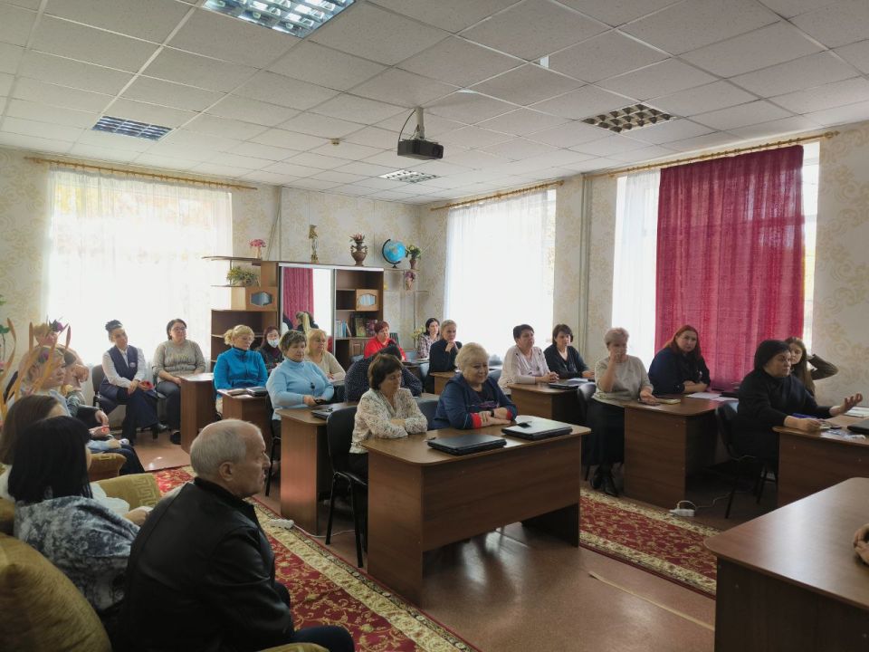 Встречи с трудовыми коллективами в Ленинском районе города Донецка продолжаются Встречи с трудовыми коллективами в Ленинском районе города Донецка продолжаются