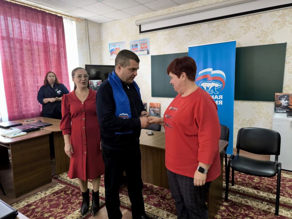 Встречи с трудовыми коллективами в Ленинском районе города Донецка продолжаются Встречи с трудовыми коллективами в Ленинском районе города Донецка продолжаются