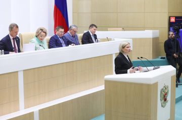 «Культура продолжает объединять людей из самых разных сфер жизни, служит основой для формирования и развития каждой личности. Именно поэтому сегодня предпринимаются такие беспрецедентные попытки подорвать этот фундамент», —...