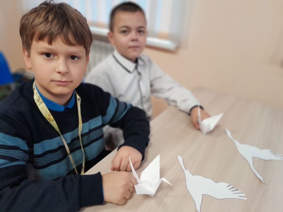 Летят в бессмертье журавли Летят в бессмертье журавли
