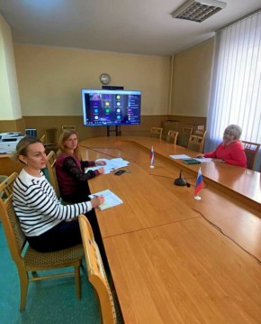 Семинар для работников аппаратов судов, ответственных за сбор информации для оформления полисов ДМС судьям и членам их семей, состоялся в Управлении Судебного департамента в ДНР