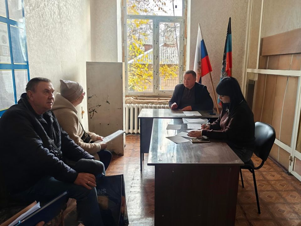 Сергей Ермаков: 22 октября провел личный прием граждан Сергей Ермаков: 22 октября провел личный прием граждан