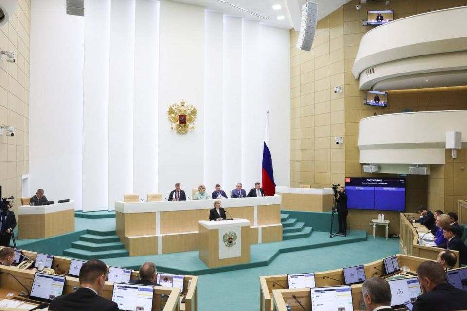 Александр Волошин: #пленарноезаседание_СФ. Сегодня под председательством Валентины Ивановны Матвиенко прошло 598 пленарное заседание Совета Федерации Александр Волошин: #пленарноезаседание_СФ. Сегодня под председательством Валентины Ивановны Матвиенко прошло 598 пленарное заседание Совета Федерации