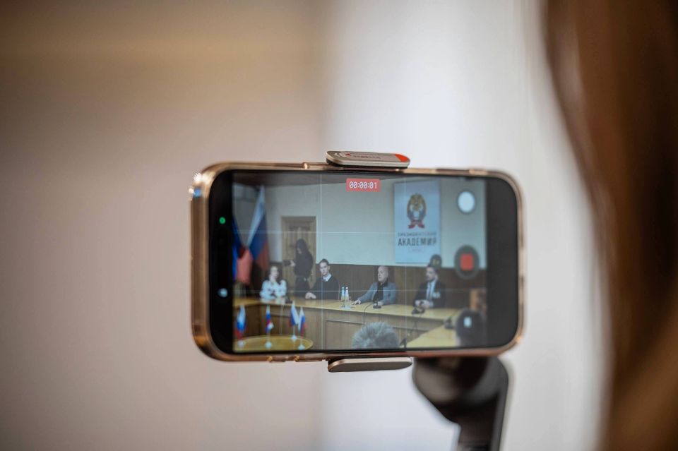 Кто они — управленцы России будущего? Кто они — управленцы России будущего?
