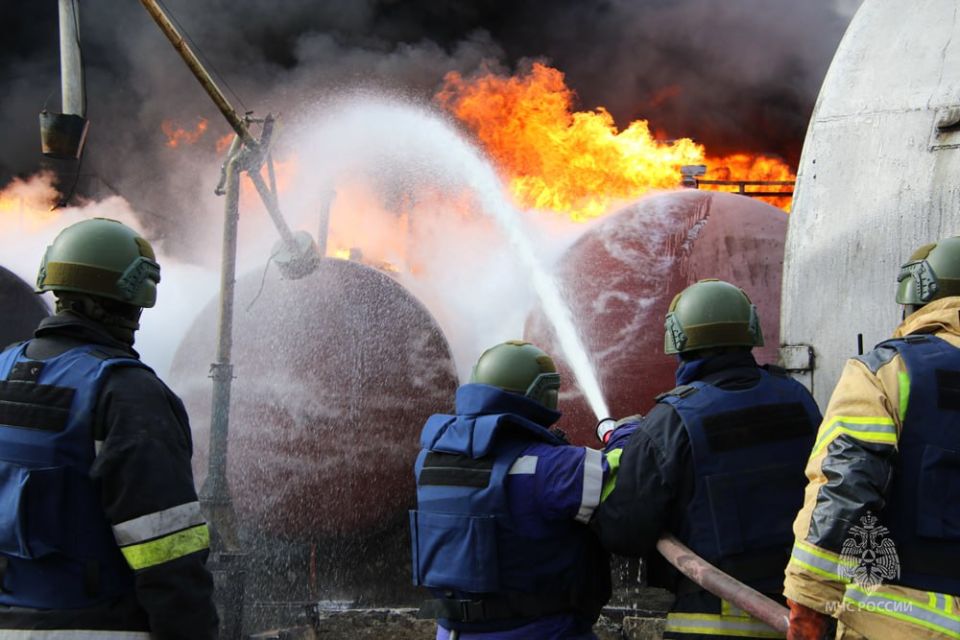 #МЧСДНР_СВОД за сутки. Ликвидировано 13 пожаров