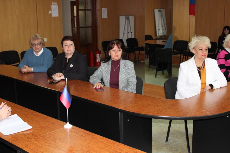 Иван Приходько: Состоялась встреча руководства администрации городского округа Горловка с трудовым коллективом Иван Приходько: Состоялась встреча руководства администрации городского округа Горловка с трудовым коллективом