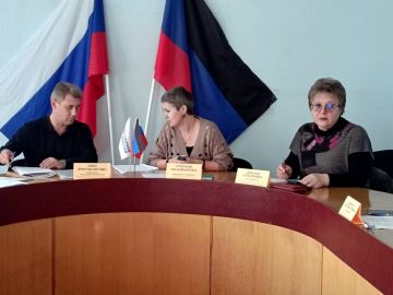 Иван Адамец: Состоялось заседание комиссии по делам несовершеннолетних и защите их прав при Управе Куйбышевского внутригородского района Администрации города Донецка