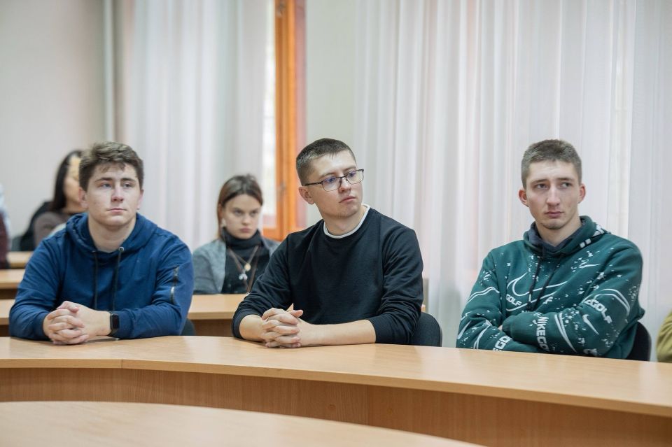 Захар Прилепин прибыл в Донецкую Народную Республику Захар Прилепин прибыл в Донецкую Народную Республику