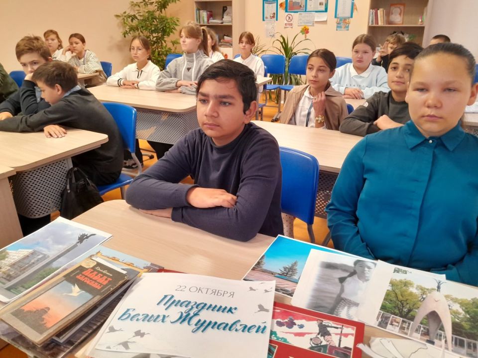 Летят в бессмертье журавли Летят в бессмертье журавли